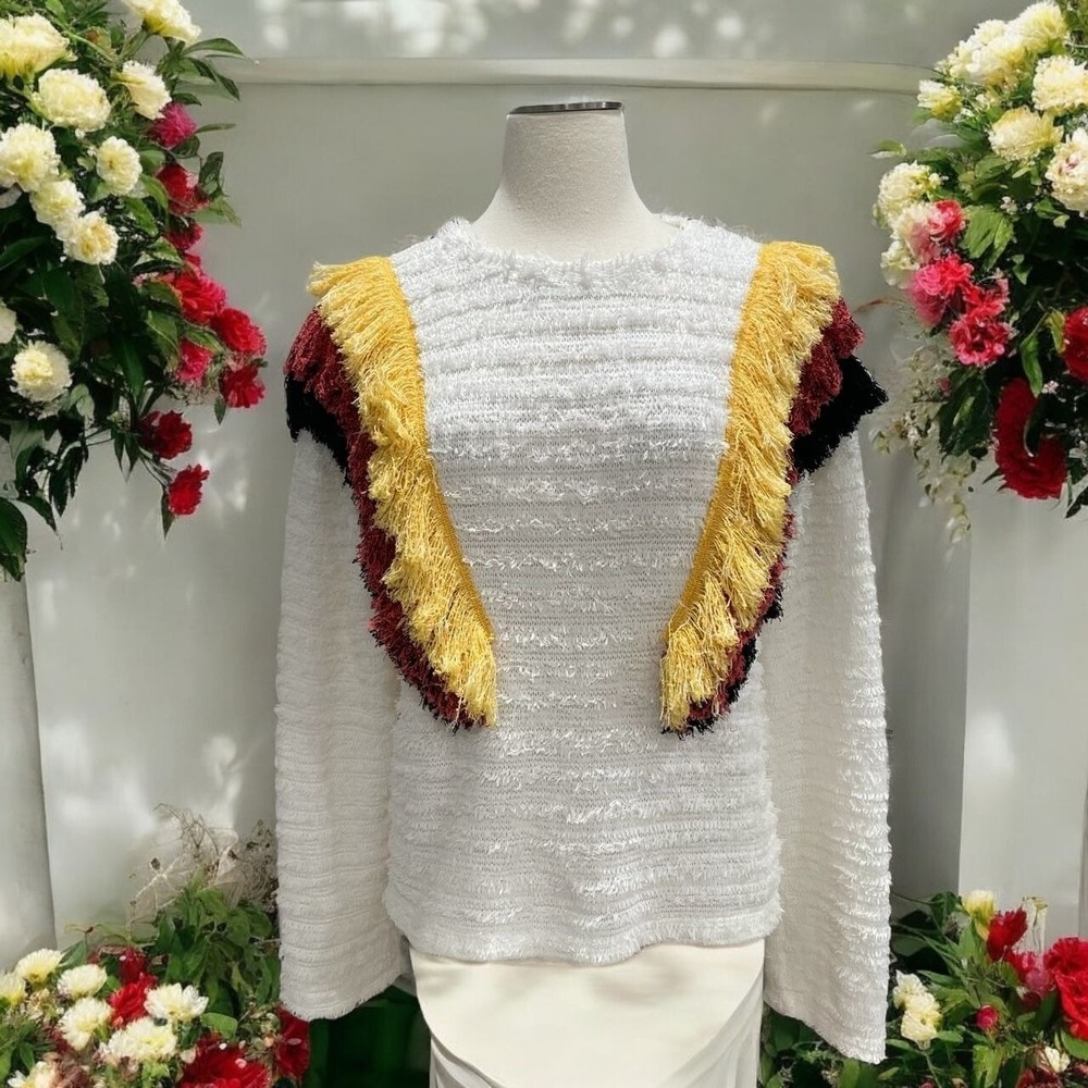 Zara Trafaluc White Fringe Knit Sweater M Boho Chic Casual Festival Unique Bold‎